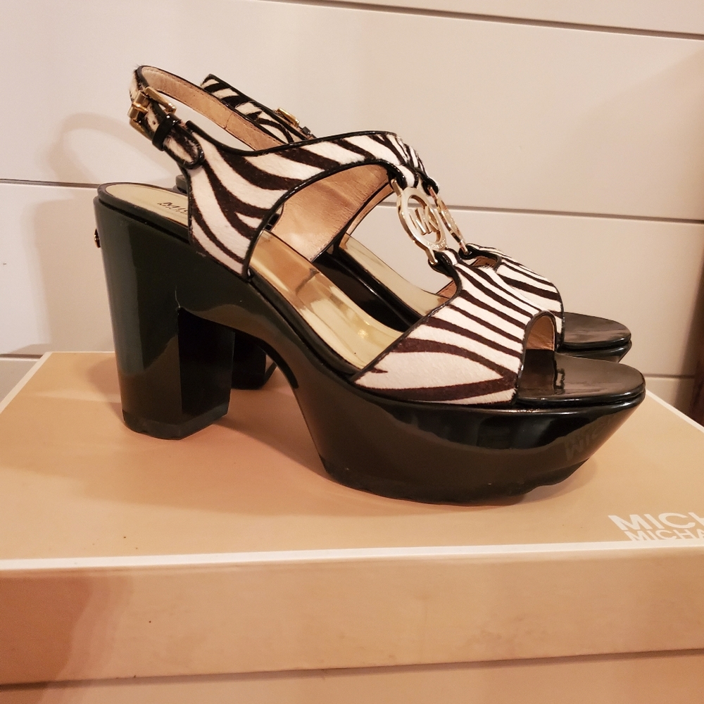 MICHAEL Micheal Kors Zebra Cary Sling Platform Sandal Size 8.5 - Picture 1 of 13